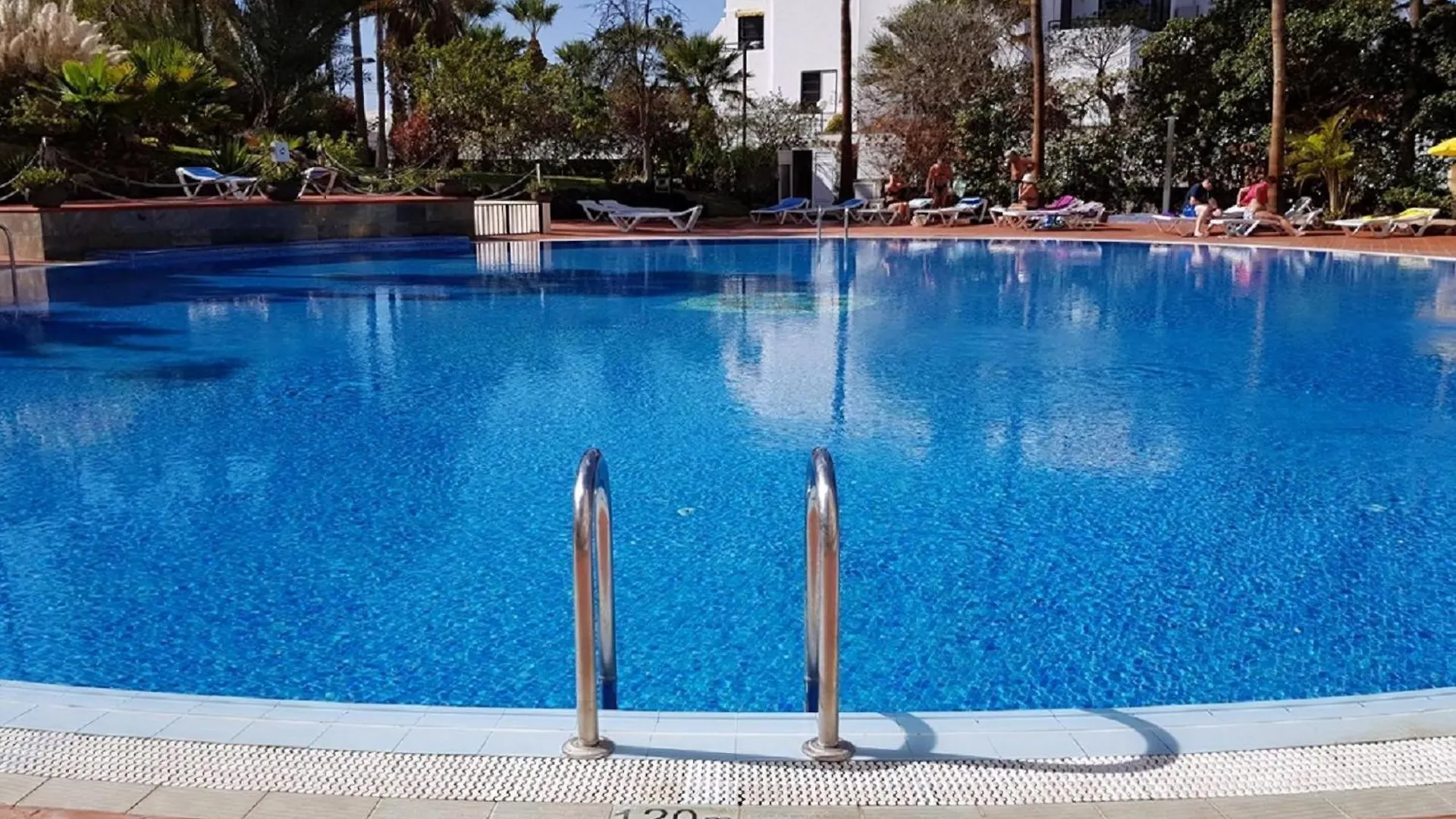 El Dorado Parking Wifi Y Piscina En El Complejo Apartment Playa de las Americas  Spain